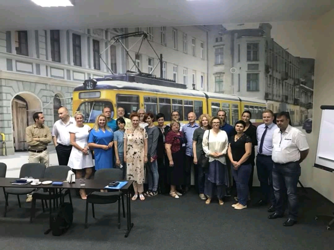 Додатково міжнародне стажування «Інституції оточення бізнесу - ІОТ. Інтенсивний бізнес-курс» 11