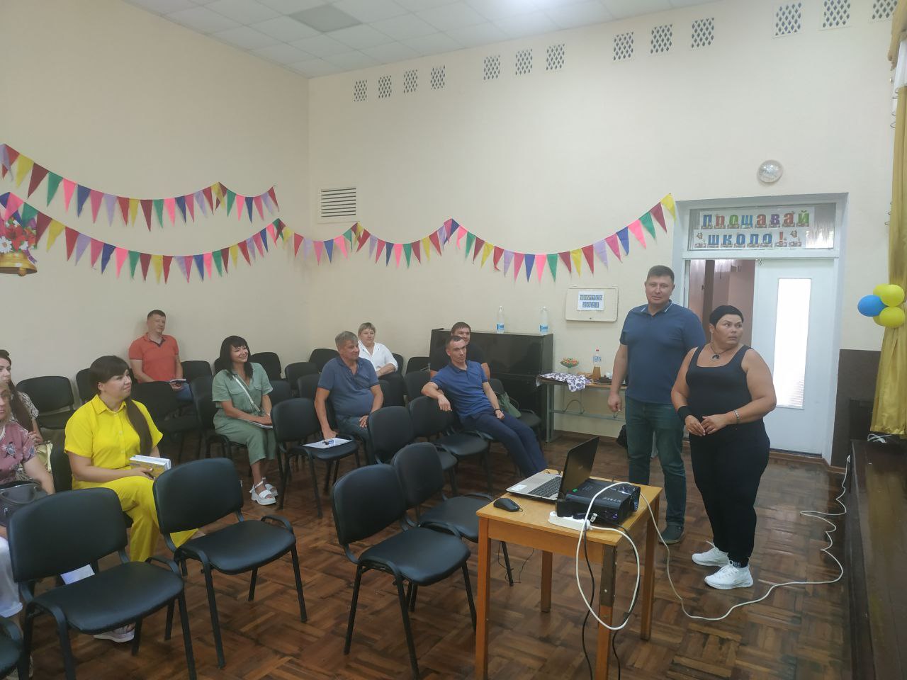 Надаємо експертну допомогу у розробці стратегій розвитку та планів відновлення громад